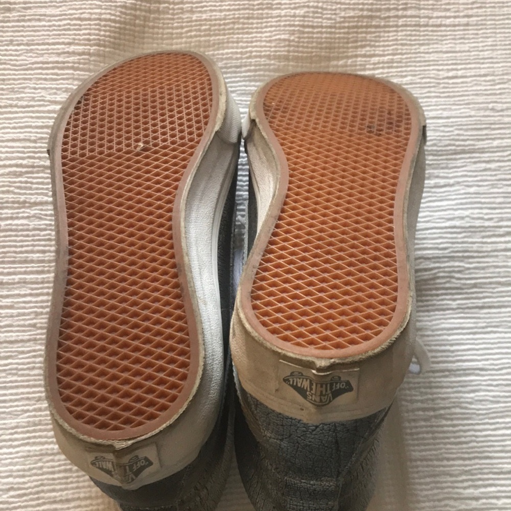 Vans Discontinued silver metallic hi tops - Picture 6 of 7